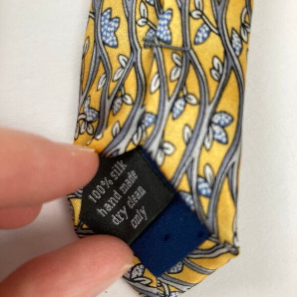 Lot of 3 Yellow & Blue 100% Silk Nautical Themed Ties Preppy Crab Dolphin Vines - Picture 9 of 15